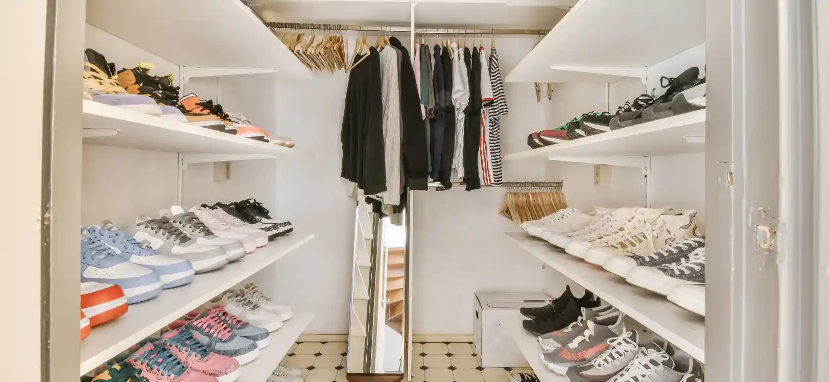 Dressing sur mesure Kaisen SA - aménagement intérieur élégant et pratique