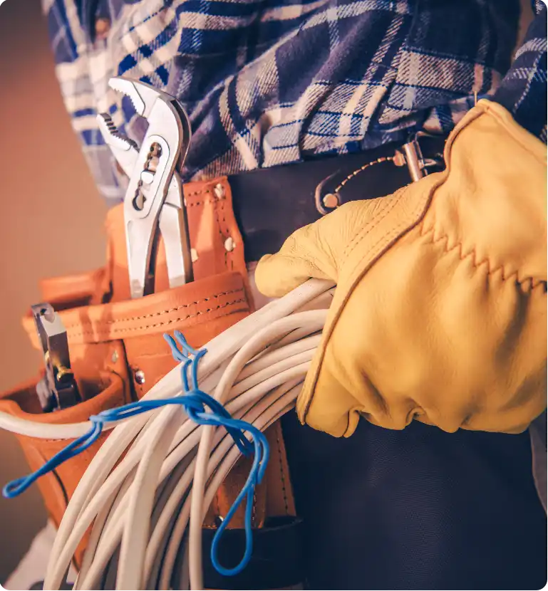 Électricien en intervention